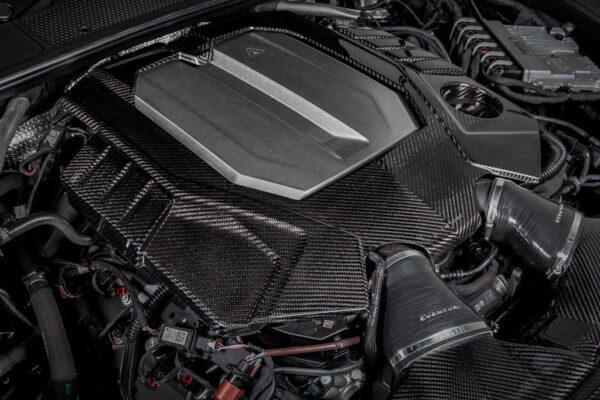 Eventuri Audi C8 RS6 / RS7 Black Carbon Engine Cover - Image 4